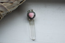 Load image into Gallery viewer, Heart Queen Conch Shell Phantom Quartz Pendant