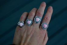 Load image into Gallery viewer, Queen Conch Heart Ring - Size 7.5