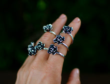 Load image into Gallery viewer, Handmade Succulent Sterling Silver Rings - schilverjewelry
